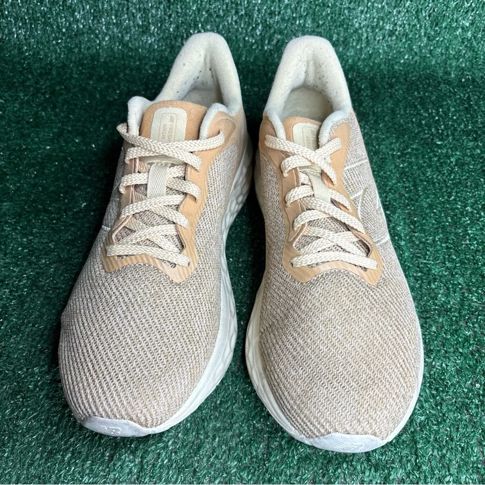 New Balance FF Arishi V4 Beige / Tan Running Shoes‎ Sneakers Mens Size 12 D